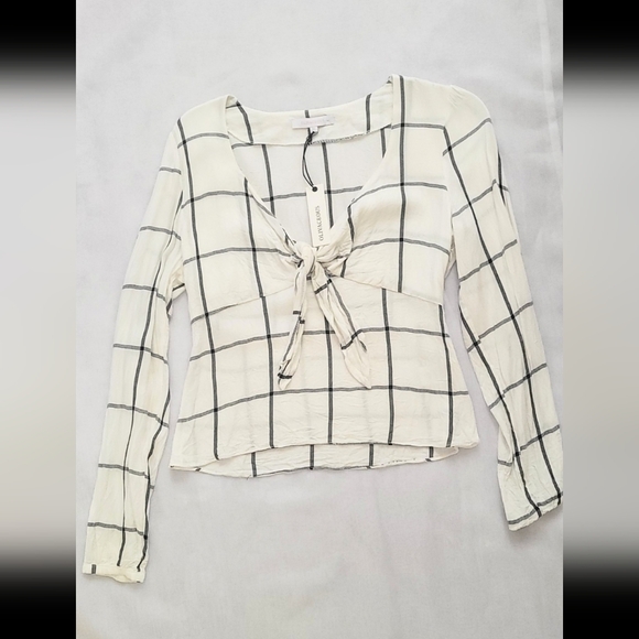 NWT! Olivaceous Plaid 100% Rayon Tie-Front Cream Women's Peasant Blouse Size M - Picture 5 of 12